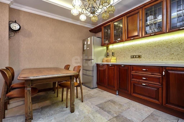 
  Сдается 2-комн. квартира 67.3 м². Фото 2.