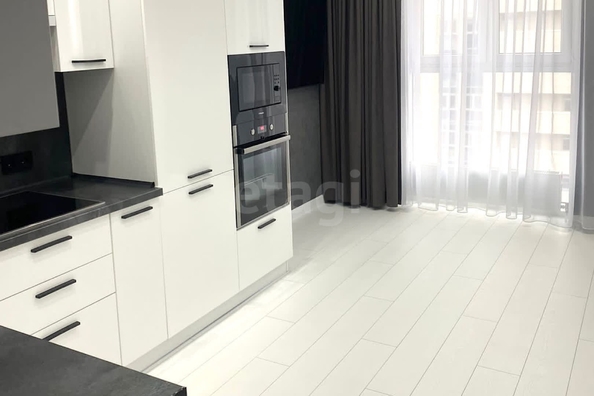 
  Сдается 1-комн. квартира 42 м². Фото 3.