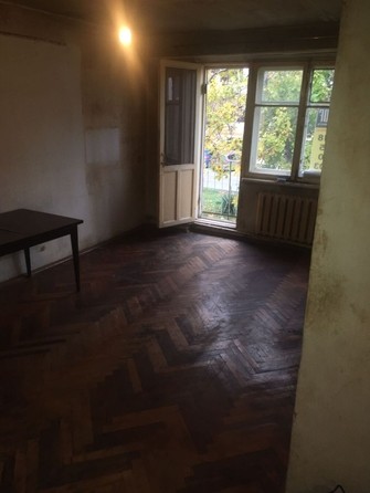 
   Продам 2-комнатную, 43 м², Толстого ул, 60

. Фото 2.