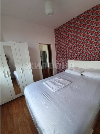 
   Продам 3-комнатную, 42 м², Водораздельная ул, 14

. Фото 2.