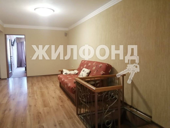 
   Продам 3-комнатную, 120 м², , 100/8

. Фото 2.