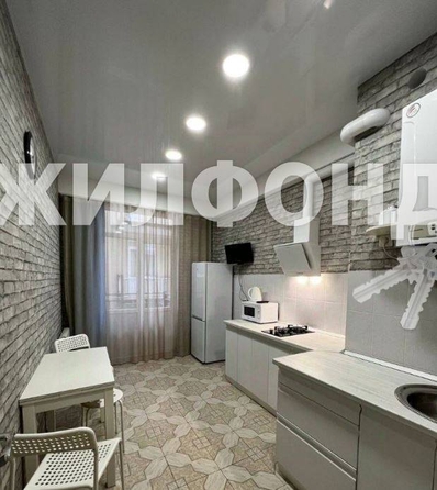 
   Продам 1-комнатную, 45 м², Транспортная (Центральный р-н) ул, 78/4

. Фото 4.