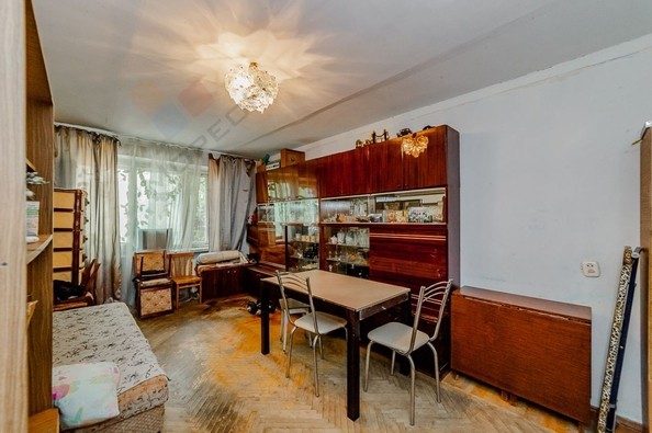 
   Продам 3-комнатную, 60 м², Игнатова ул, 41

. Фото 3.