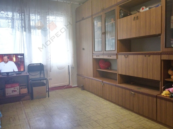 
   Продам 1-комнатную, 31.8 м², Уральская ул, 204

. Фото 1.