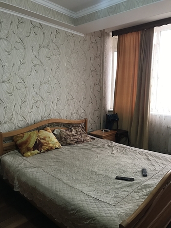 
   Продам 4-комнатную, 128 м², Кати Соловьяновой ул, 119

. Фото 8.