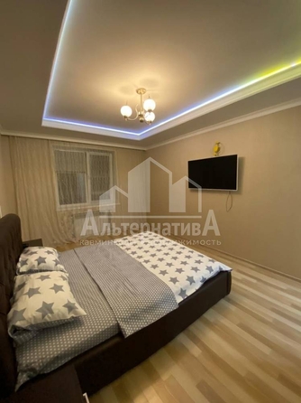 
   Продам 1-комнатную, 40 м², Марцинкевича ул

. Фото 2.