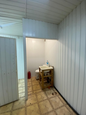 
   Сдам офис, 19 м², Крайнего ул, 32

. Фото 2.