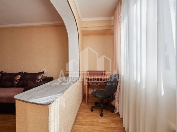 
  Продается 2-комн. квартира, 53 м², Героев Медиков ул
. Фото 9.