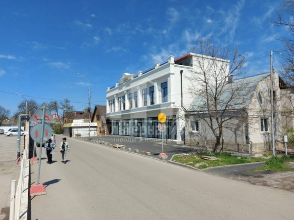 
  Продается универсальное помещение, 243 м², Индустриальная ул
. Фото 3.