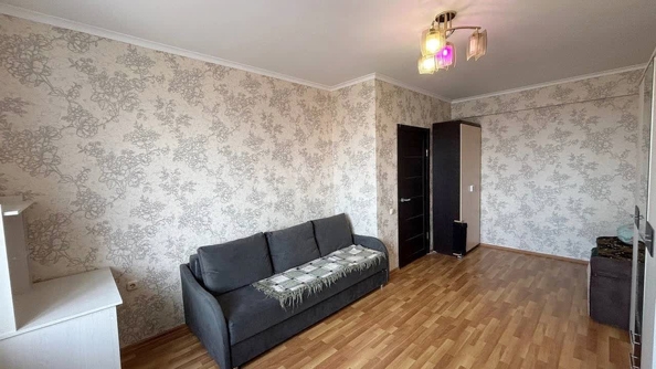 
  Продается 1-комн. квартира, 39.3 м², Андреевская ул, д. 2
. Фото 3.