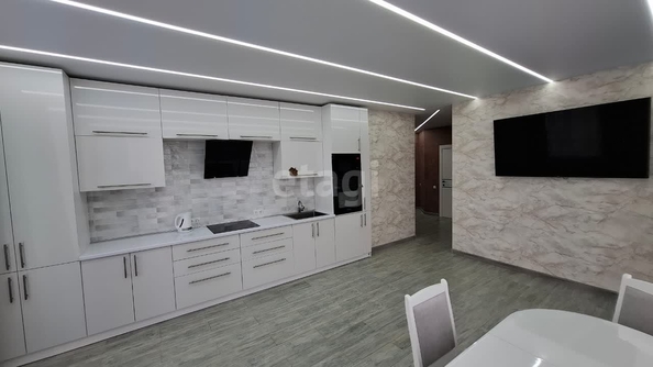 
   Продам 2-комнатную, 79 м², Матрёны Наздрачёвой ул, 3/1

. Фото 9.
