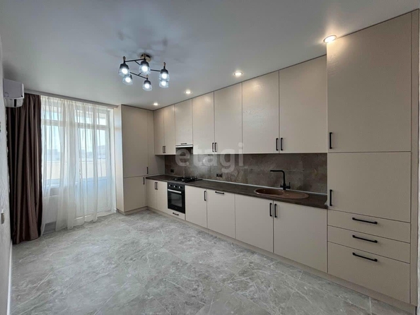 
   Продам 2-комнатную, 63.8 м², Доваторцев ул, 86ак1

. Фото 1.