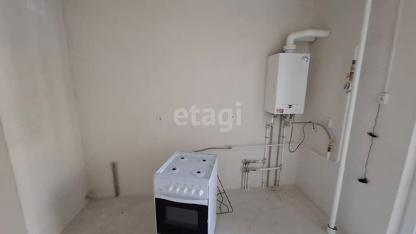 
   Продам 1-комнатную, 38 м², Андрея Голуба ул, 16к1

. Фото 7.