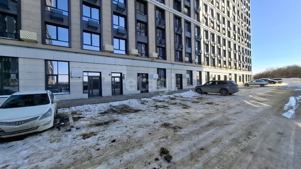 
   Продам 1-комнатную, 38 м², Андрея Голуба ул, 16к1

. Фото 13.