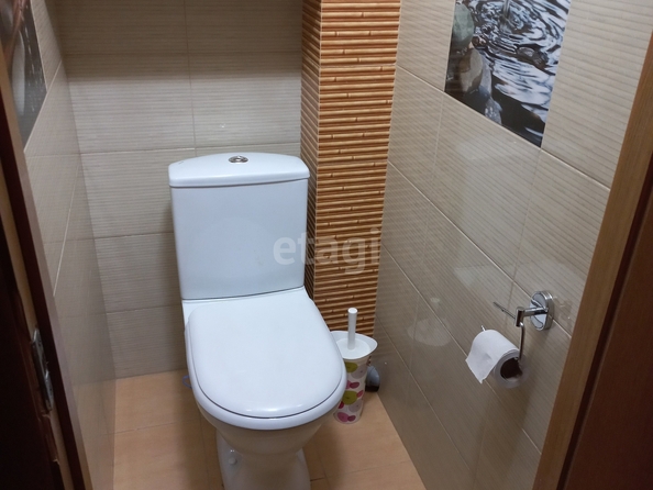 
   Продам 3-комнатную, 70 м², Пирогова ул, 26/2

. Фото 5.