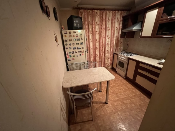 
  Продается 3-комн. квартира, 60 м², Фроленко ул, д. 16
. Фото 2.
