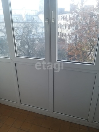 
   Продам 3-комнатную, 65 м², Доваторцев ул, 37/2

. Фото 4.
