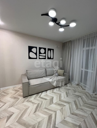 
  Продается 1-комн. квартира, 35.3 м², Николая Голодникова ул, д. 7к1
. Фото 1.