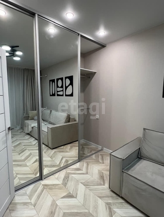 
  Продается 1-комн. квартира, 35.3 м², Николая Голодникова ул, д. 7к1
. Фото 2.