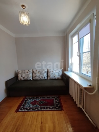 
   Продам 2-комнатную, 37.7 м², 50 лет ВЛКСМ ул, 24/3

. Фото 3.