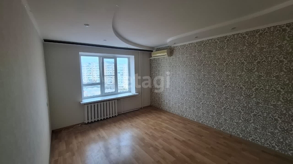 
   Продам 3-комнатную, 70 м², 50 лет ВЛКСМ ул, 85

. Фото 3.