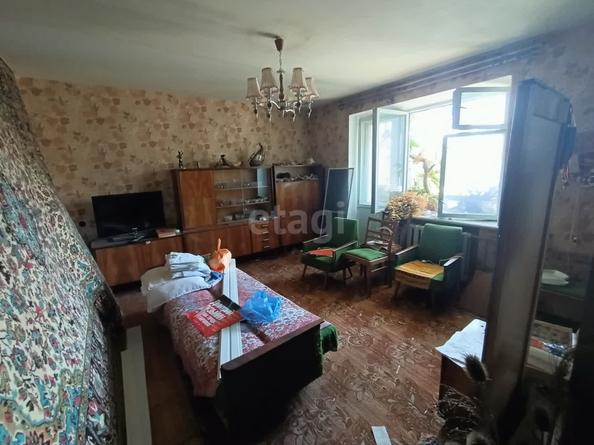 
   Продам 3-комнатную, 81 м², Дзержинского ул, 196

. Фото 1.