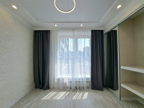
  Продается 1-комн. квартира, 36.2 м², Российский пр-кт, д. 13
. Фото 2.