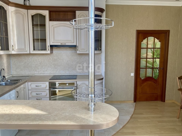 
   Продам 2-комнатную, 58 м², Маяковского ул, 15

. Фото 8.