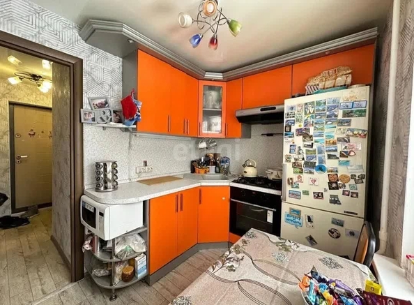 
   Продам 2-комнатную, 37 м², Юности пр-кт, 14

. Фото 4.