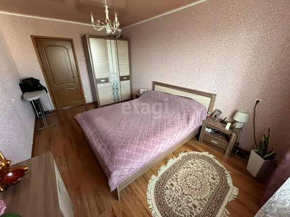 
   Продам 3-комнатную, 76.6 м², Пирогова ул, 32

. Фото 2.