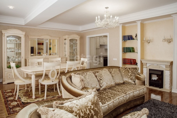 
   Продам 2-комнатную, 83.5 м², Ленина ул, 244/2

. Фото 5.