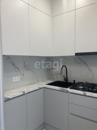 
   Продам 2-комнатную, 50 м², Тухачевского ул, 33к2

. Фото 1.
