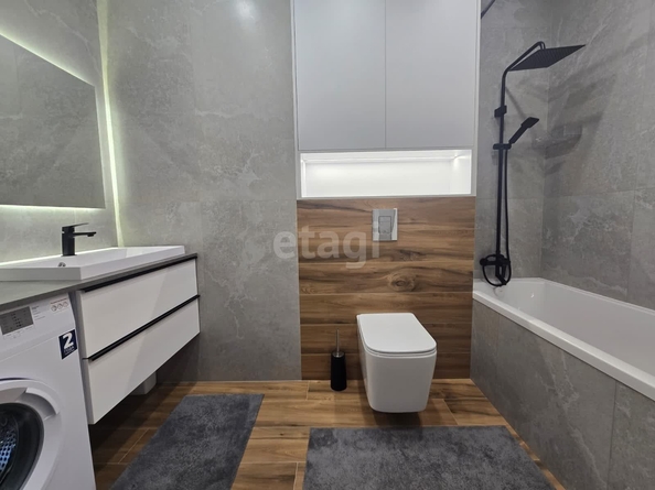 
   Продам 2-комнатную, 60 м², Российский пр-кт, 12

. Фото 10.