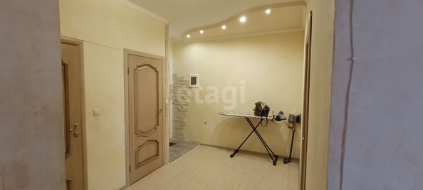 
   Продам 2-комнатную, 59.9 м², Черниговская ул, 4

. Фото 1.