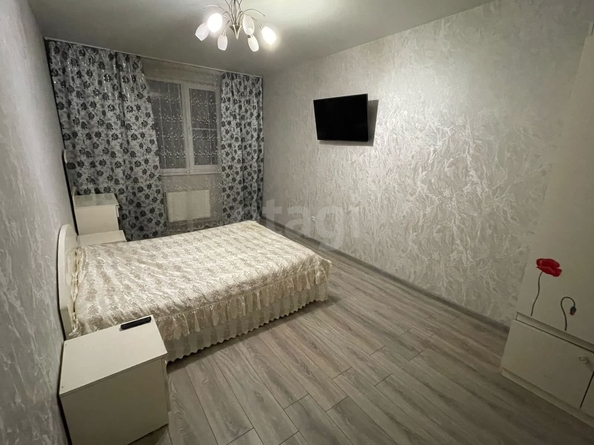 
   Продам 1-комнатную, 43.4 м², Октябрьская ул, 190/1

. Фото 4.