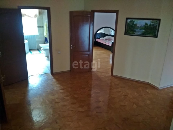
   Продам дом, 1500 м², Ставрополь

. Фото 19.