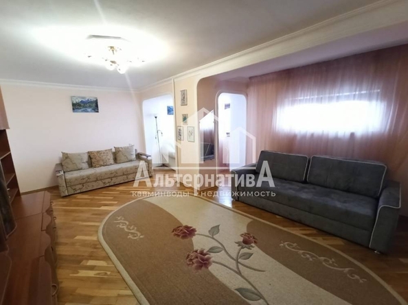 
  Сдам в аренду 3-комнатную квартиру, 104 м², Кисловодск

. Фото 2.