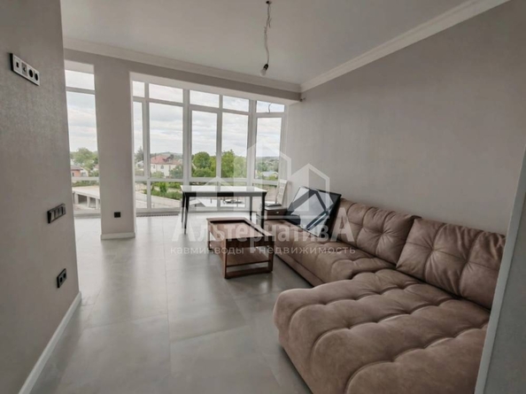 
  Продается 2-комн. квартира, 70.2 м², Октябрьская ул
. Фото 2.