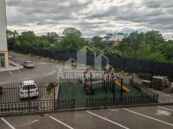 
  Продается 2-комн. квартира, 70.2 м², Октябрьская ул
. Фото 9.