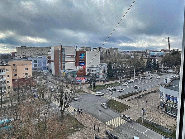 
  Продается 4-комн. квартира, 73 м², Ленина ул, д. 301
. Фото 10.