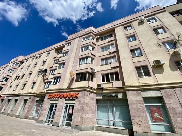 
  Продается торговая площадь, 355 м², Маршала Жукова ул, д. 42
. Фото 1.