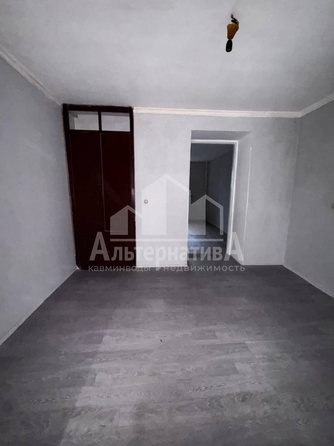 
  Продается 3-комн. квартира, 44 м², Артема ул
. Фото 4.