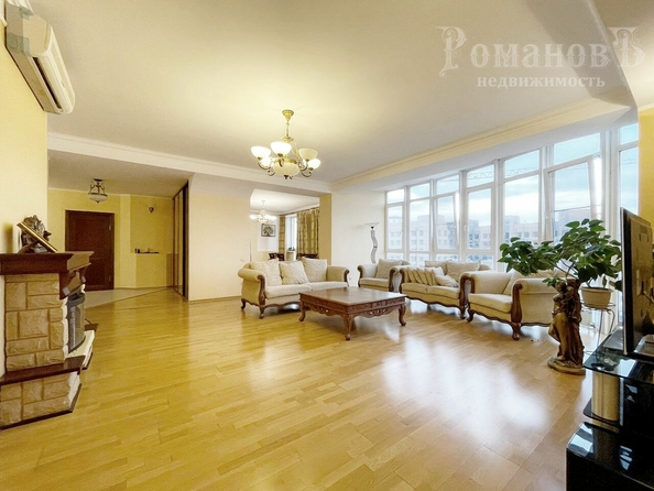 
  Продается 4-комн. квартира, 178.4 м², Мира ул, д. 282/2
. Фото 1.