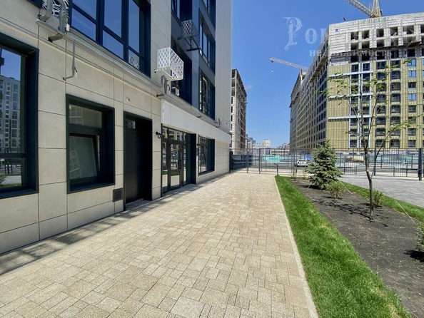 
  Продается 2-комн. квартира, 69 м², Андрея Голуба ул, д. 16к3
. Фото 33.
