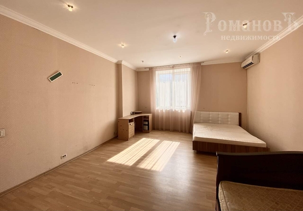 
  Продается 2-комн. квартира, 71 м², Осипенко ул, д. 8
. Фото 11.