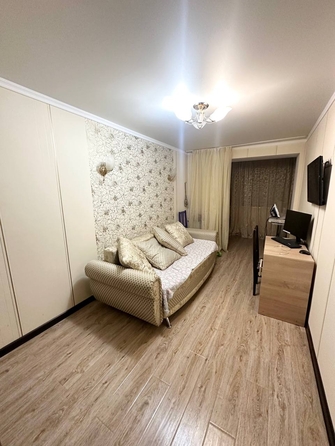 
  Продается 2-комн. квартира, 50 м², Калинина пр-кт, д. 162
. Фото 4.