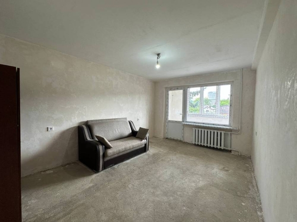 
  Продается 1-комн. квартира, 39 м², Андрея Губина ул
. Фото 2.