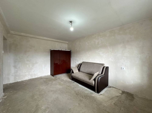 
  Продается 1-комн. квартира, 39 м², Андрея Губина ул
. Фото 3.