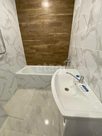 
  Продается 2-комн. квартира, 63 м², Чапаева ул, д. 4а/1
. Фото 8.