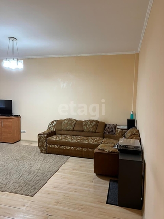 
  Продается 1-комн. квартира, 48 м², М.Морозова ул, д. 90а
. Фото 2.